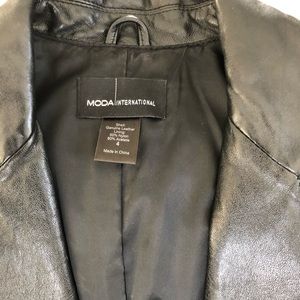 Ladies tailored leather jacket